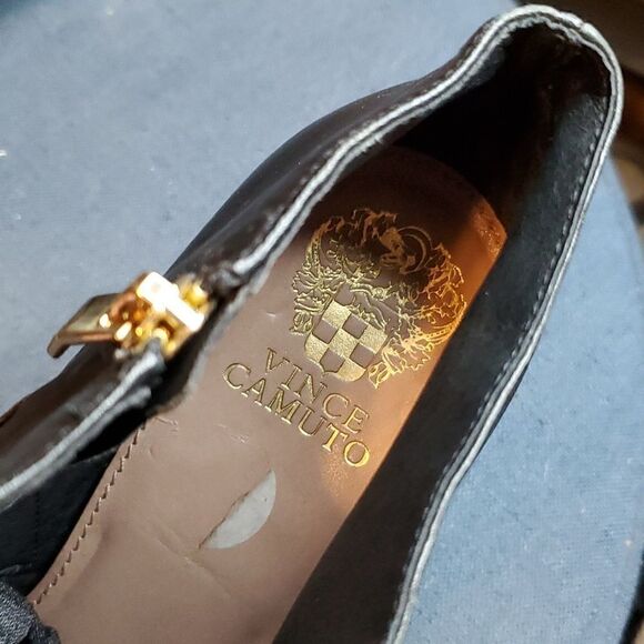 Vince Camuto 9.5 DIRA Black Leather Platform Stiletto Ankle Bootie Gold Trim - Picture 7 of 12